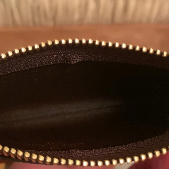 Brand New!! Authentic Louis Vuitton Damier Ebene CanvasCoin Pochette/ Key Pouch. - Picture 7 of 14